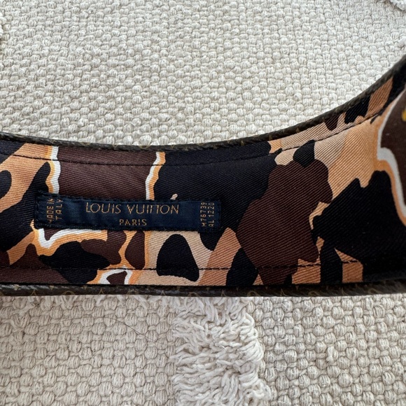 Louis Vuitton Headband - Picture 6 of 11